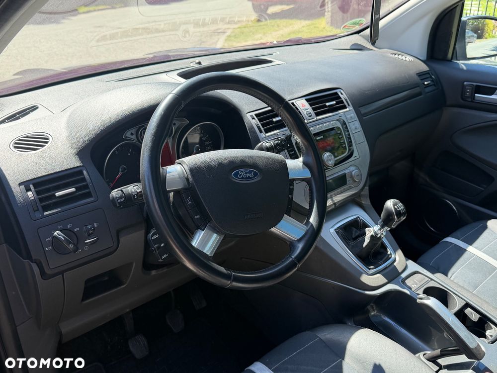 Ford Kuga 2.0 TDCi 4x4 Titanium - 12