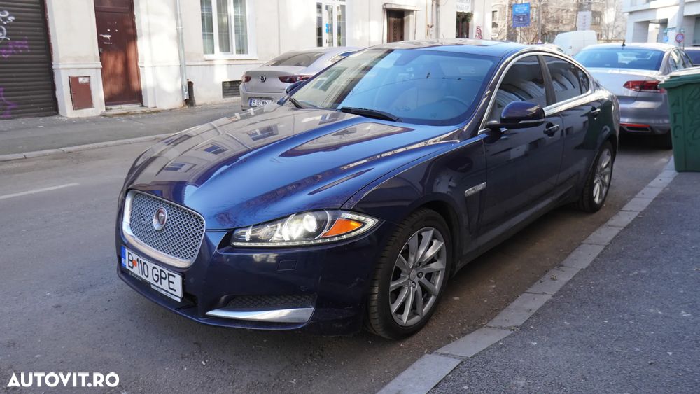 Jaguar XF 25t RWD Portfolio - 1