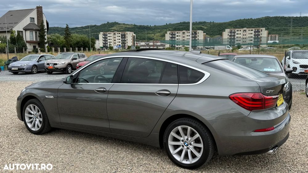BMW Seria 5 520d Aut. Luxury Line - 13
