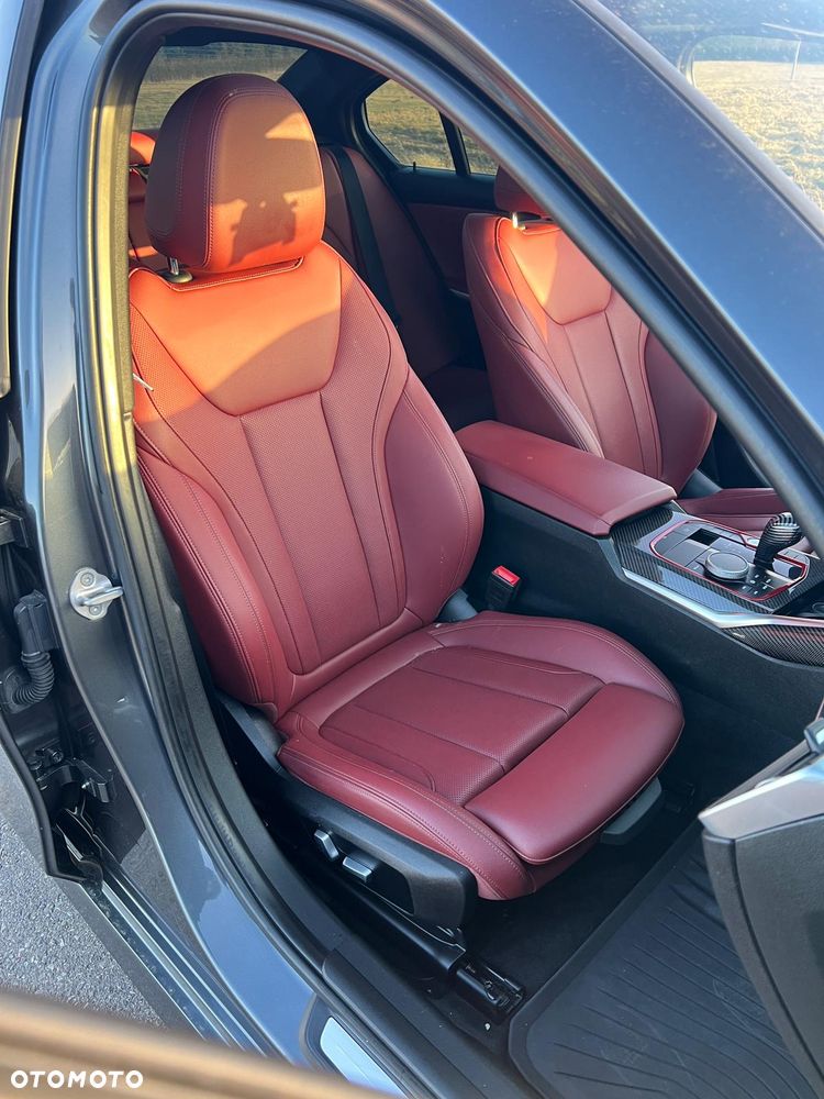 BMW Seria 3 330i xDrive M Sport - 18
