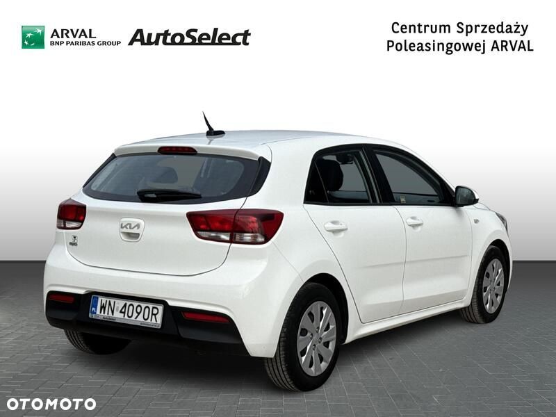 Kia Rio - 7