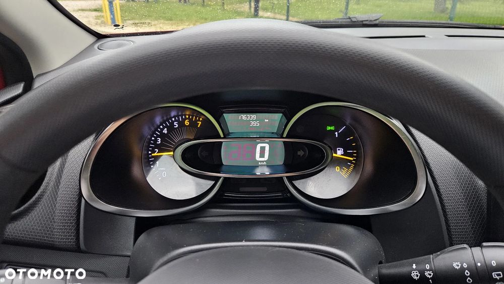 Renault Clio TCe 90 Limited - 27