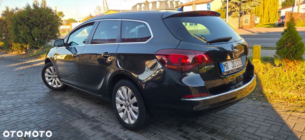 Opel Astra 1.7 CDTI DPF Exklusiv - 9