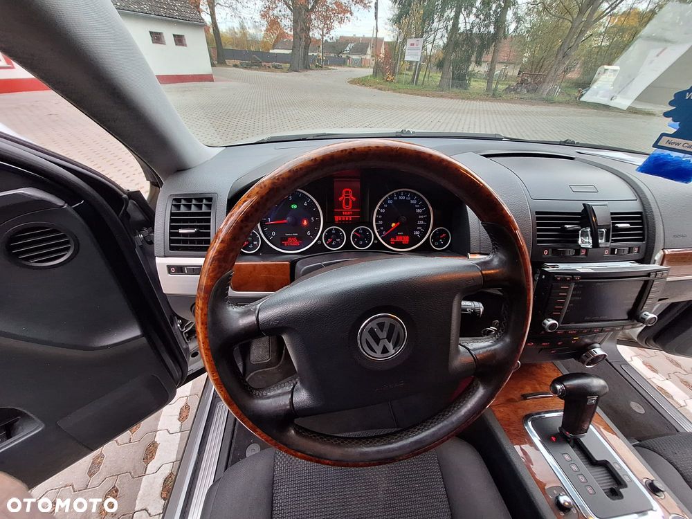 Volkswagen Touareg - 8