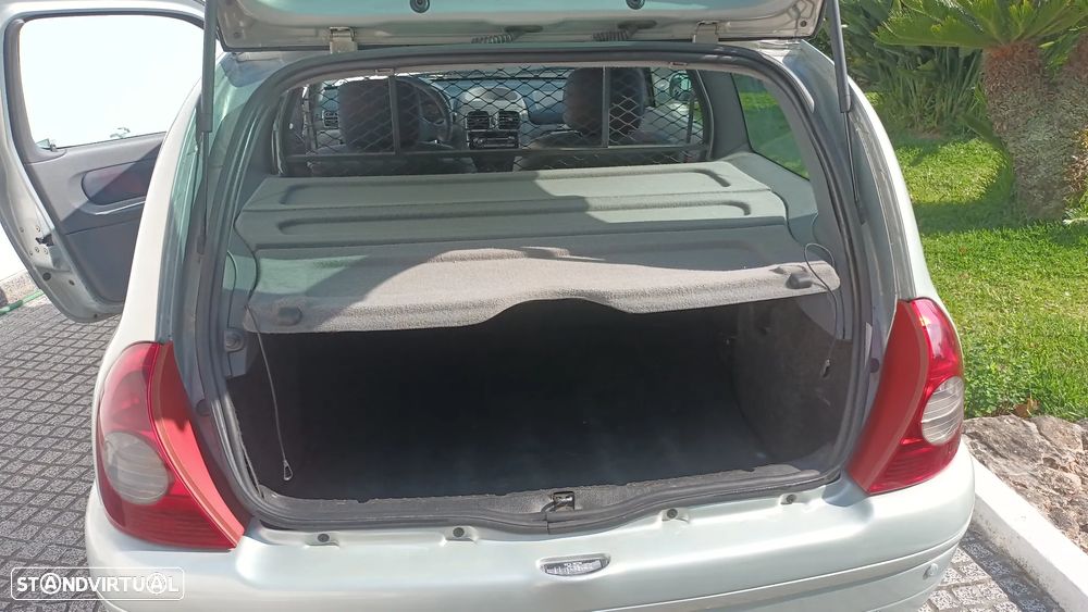 Renault Clio 1.9 D RN - 8