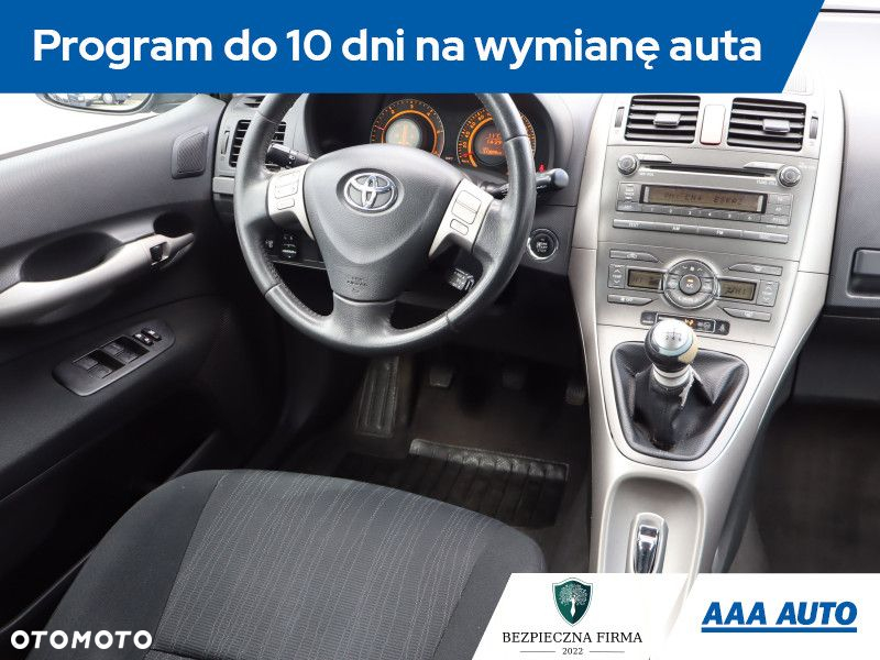 Toyota Auris - 8
