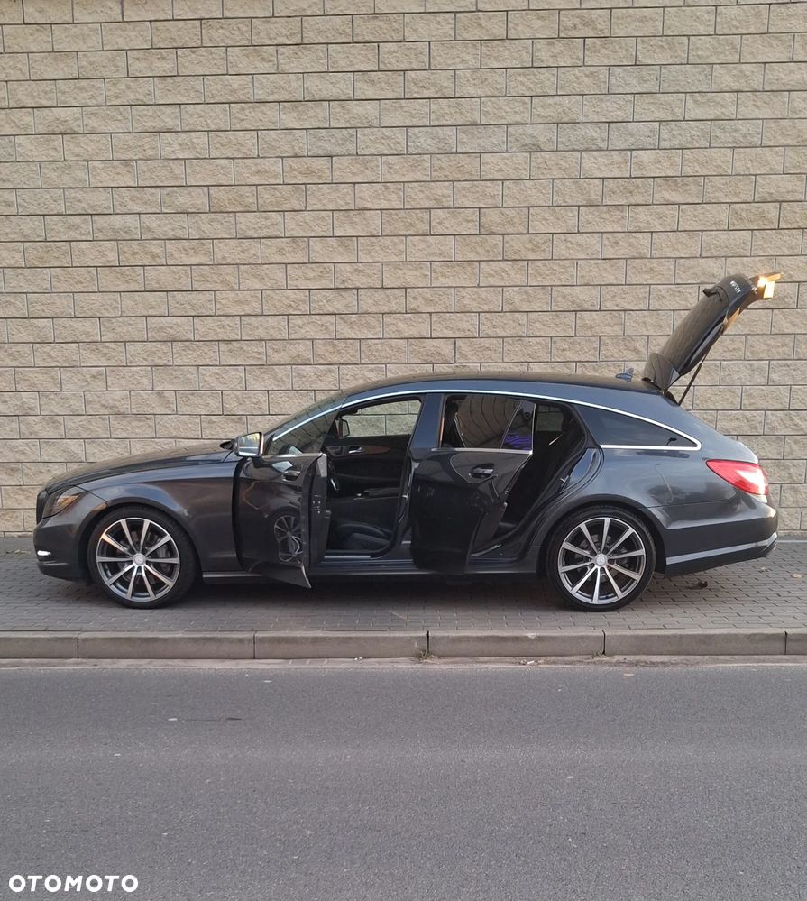 Mercedes-Benz CLS - 16