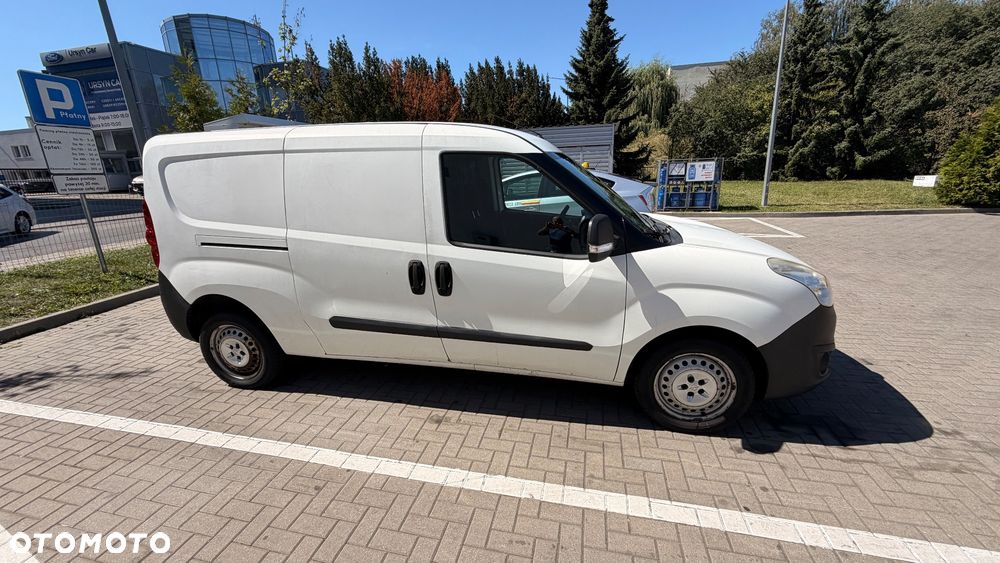 Opel COMBO - 11