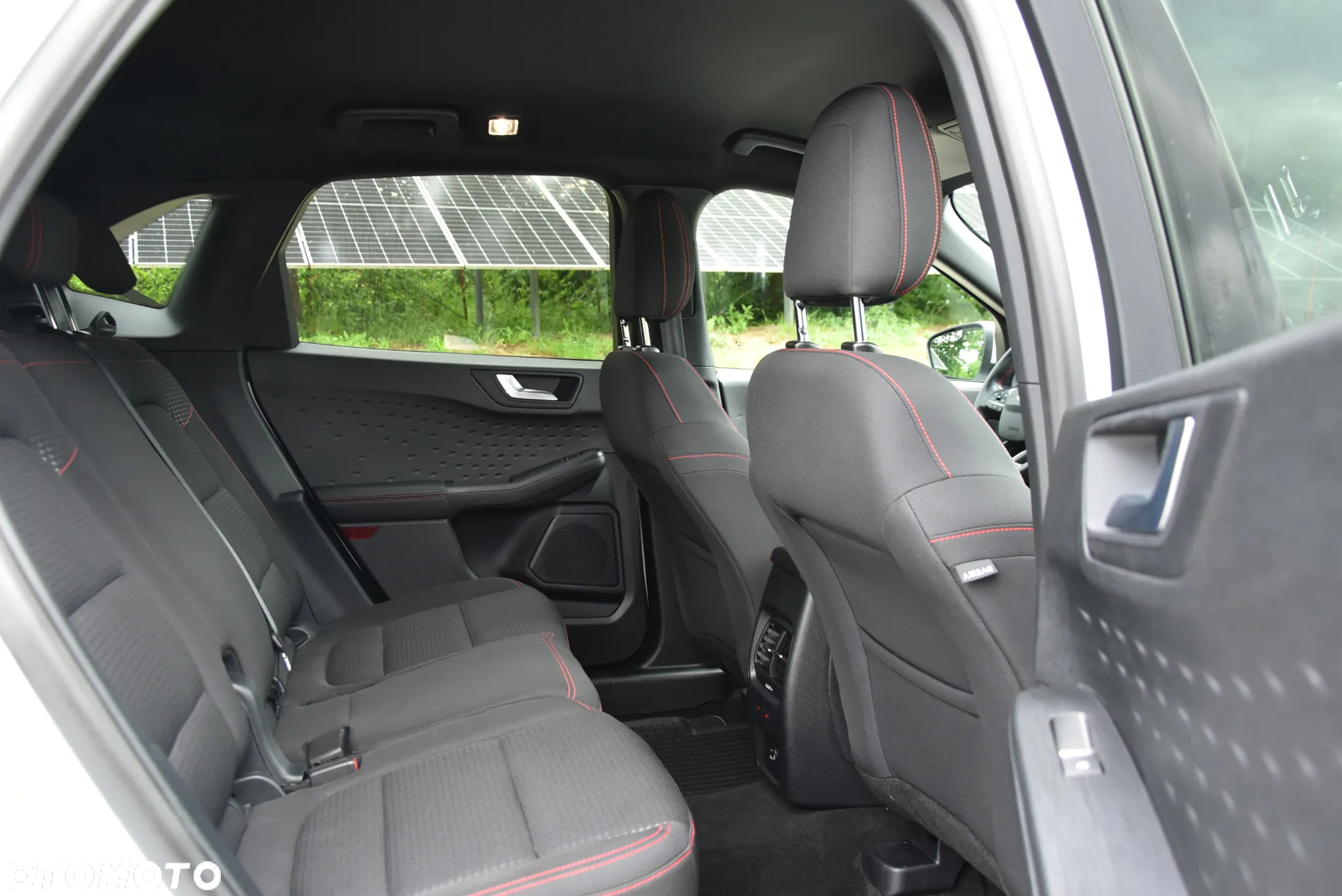 Ford Kuga 2.0 EcoBlue Hybrid ST-LINE X - 12