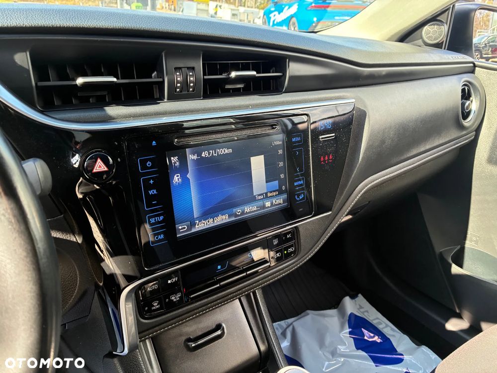 Toyota Auris 1.6 Comfort - 17