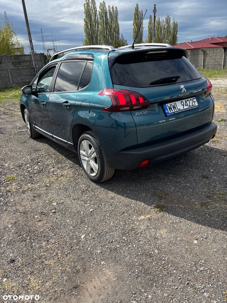 Peugeot 2008 1.2 Pure Tech Style S&S - 4