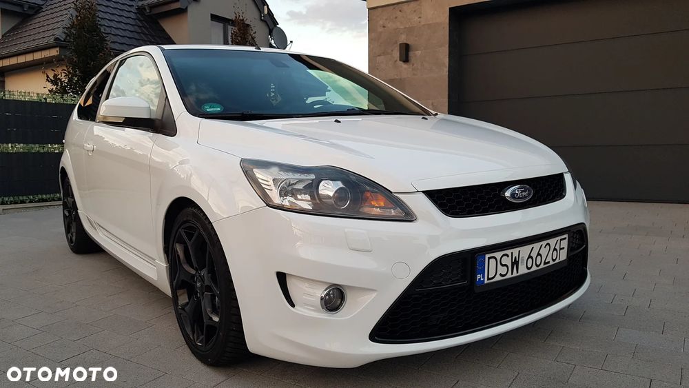 Ford Focus - 36