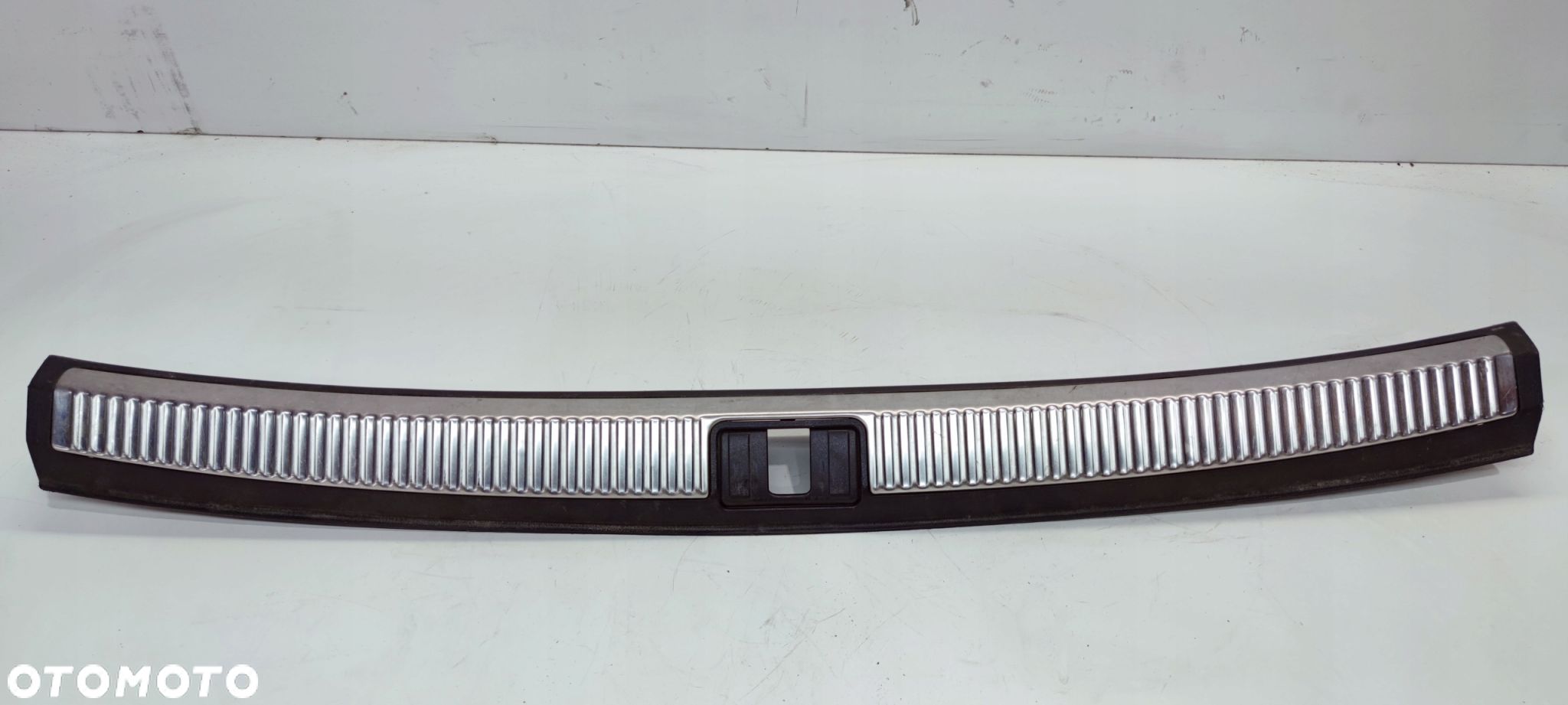 OSŁONA PROGU BAGAŻNIKA AUDI A4 B7 AVANT 8E9864483C CZARNA - 1