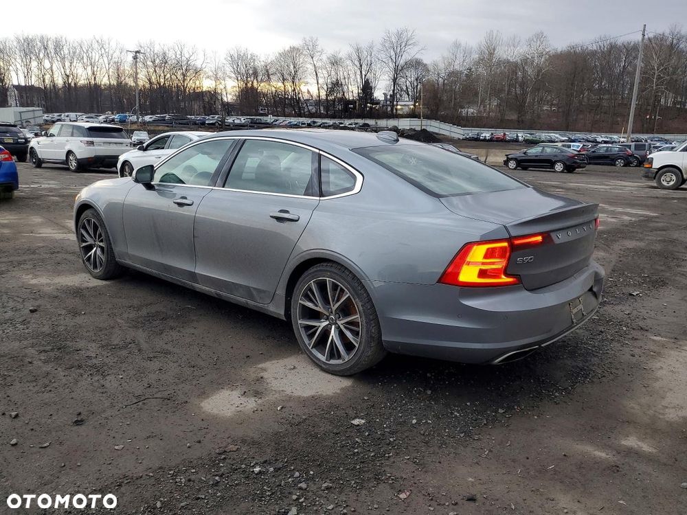 Volvo S90 T6 AWD Geartronic Momentum - 2