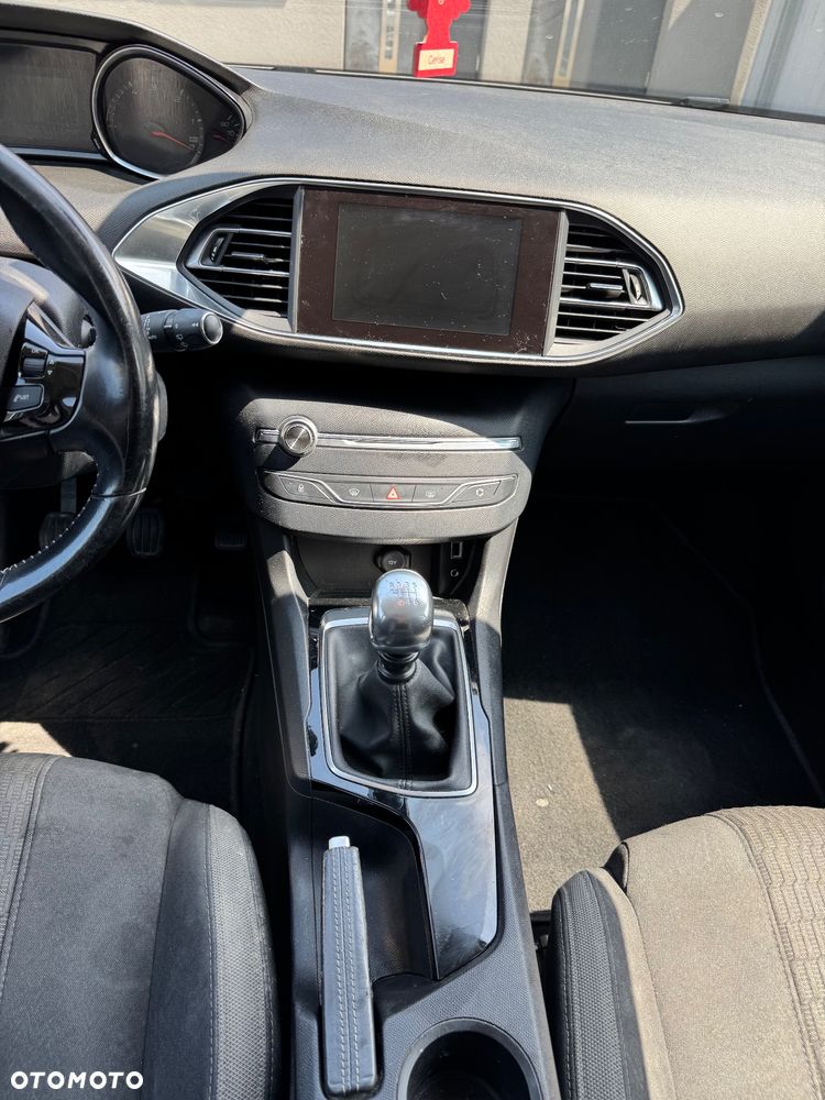 Peugeot 308 BlueHDi 120 Stop & Start Active - 17