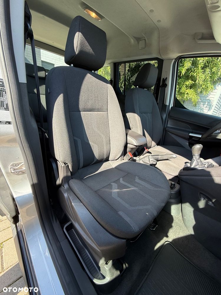 Ford Tourneo Connect - 12