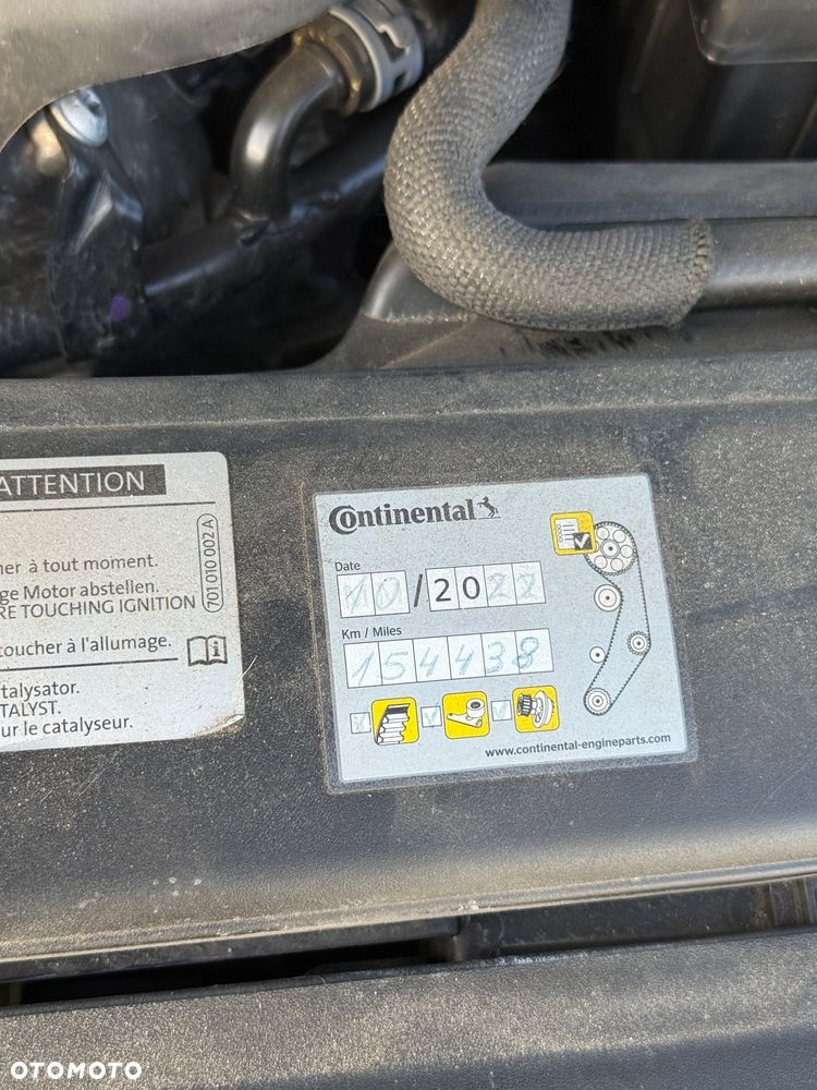 Volkswagen Golf 2.0 BlueTDI DSG Highline - 16