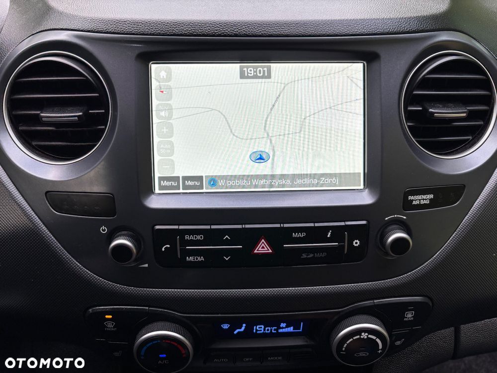 Hyundai i10 1.2 Passion - 6