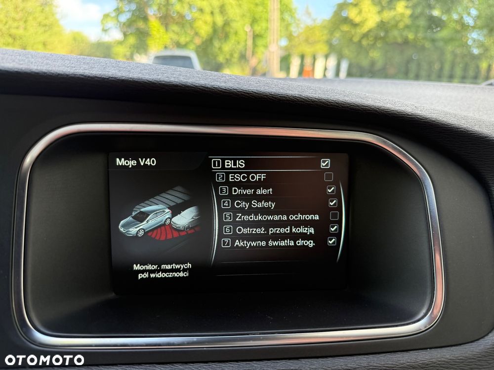 Volvo V40 D2 Drive-E Summum - 40
