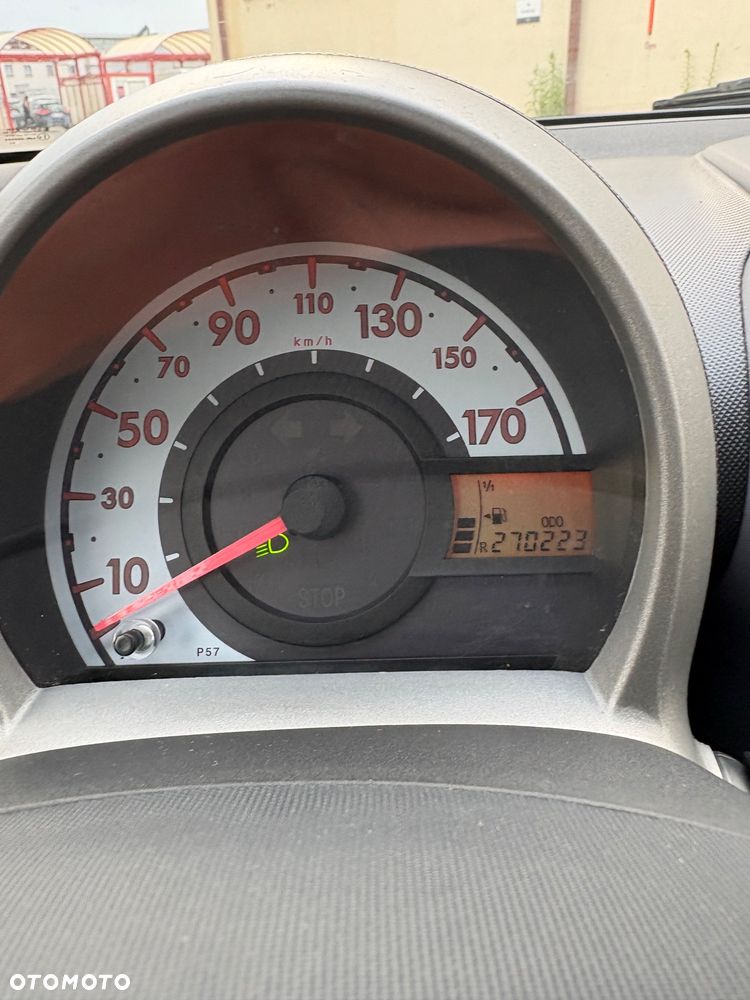 Peugeot 107 1.0 Trendy - 12