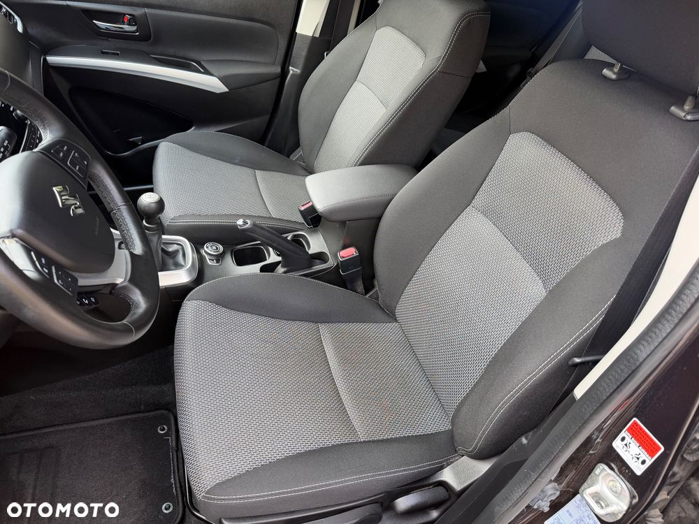 Suzuki SX4 S-Cross 1.6 VVT 4x4 Comfort - 16