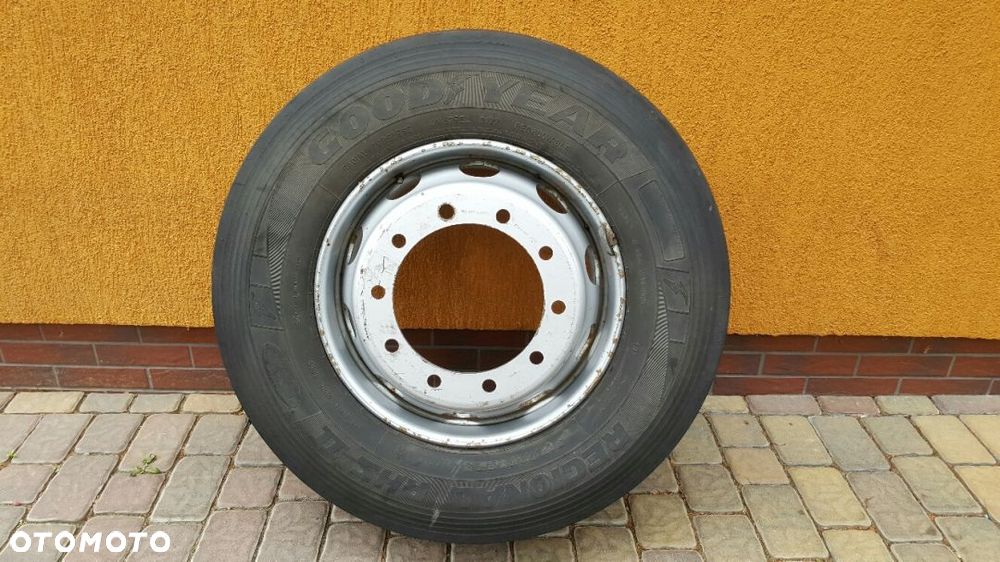 FELGA Z OPONA LETNIA GOODYEAR RHS II 315/70 R22,5 - 1