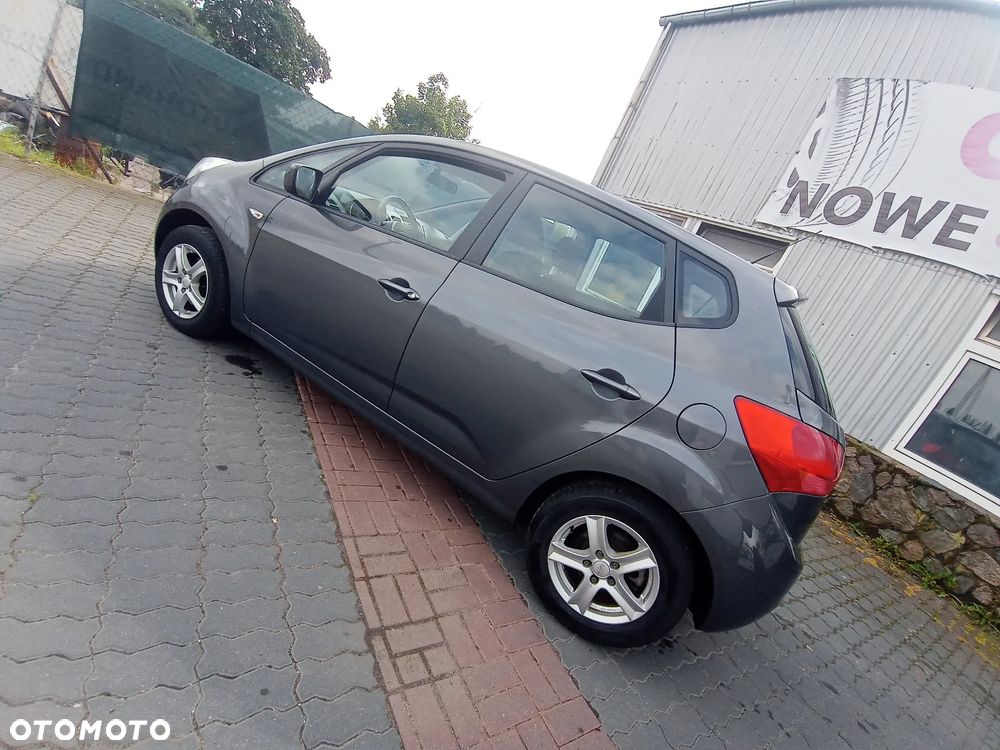 Kia Venga 1.4 L - 7