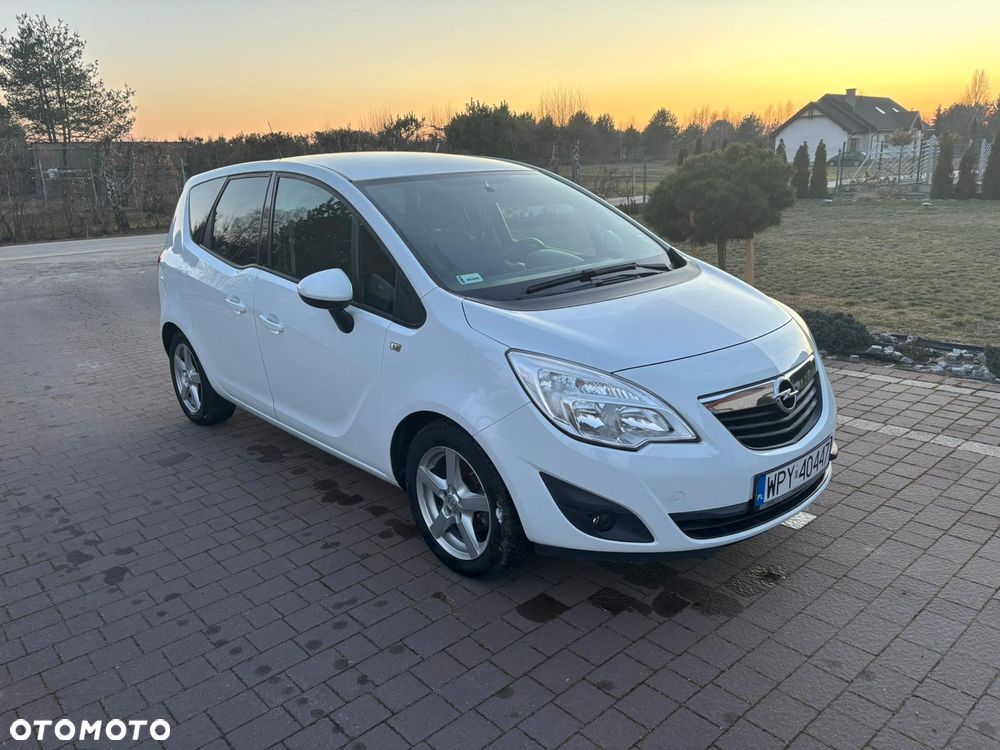 Opel Meriva - 11