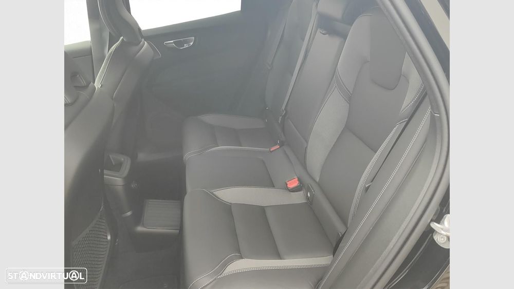 Volvo XC 60 2.0 T6 PHEV Black Edition AWD - 16