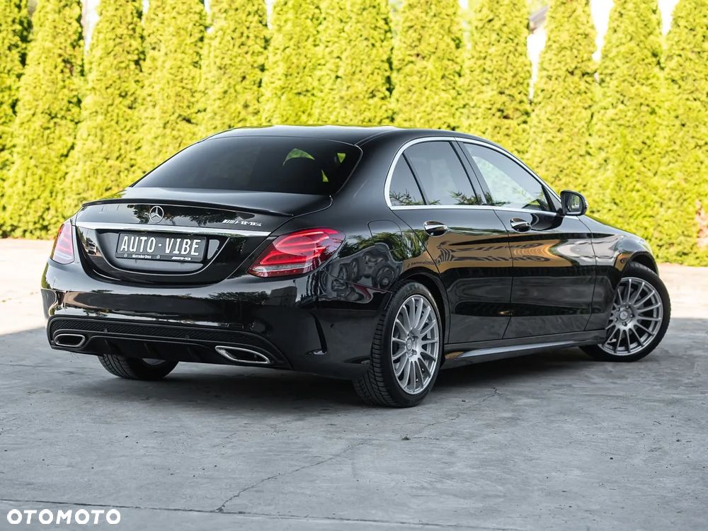 Mercedes-Benz Klasa C 400 4Matic 7G-TRONIC AMG Line - 13