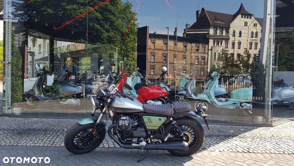 Moto Guzzi V9 - 2