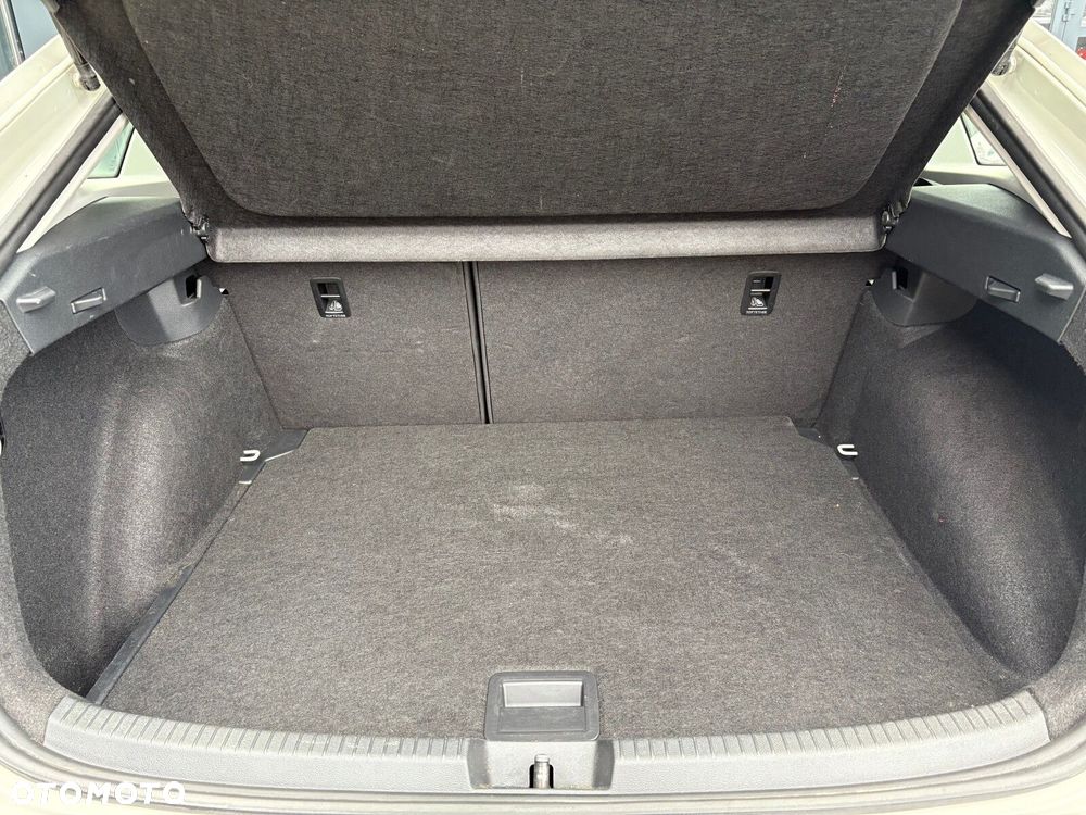 Volkswagen Taigo 1.0 TSI Life DSG - 18