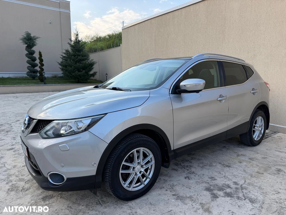 Nissan Qashqai 1.5 DCI Start/Stop Tekna - 2
