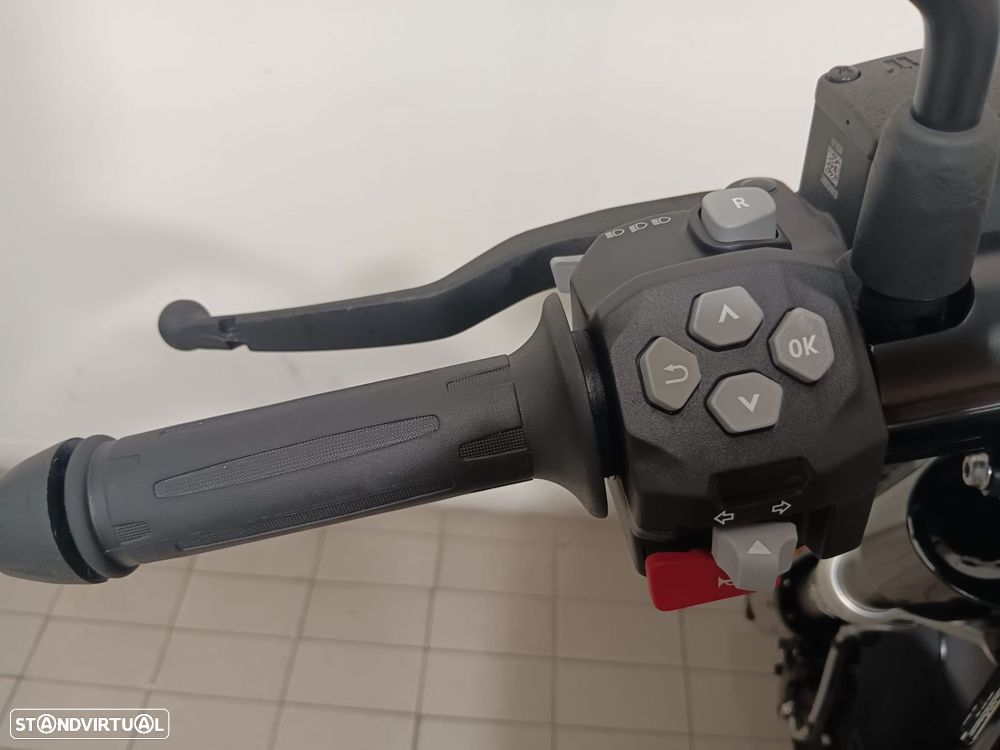 BMW CE 02 AM (Limitada) - 7