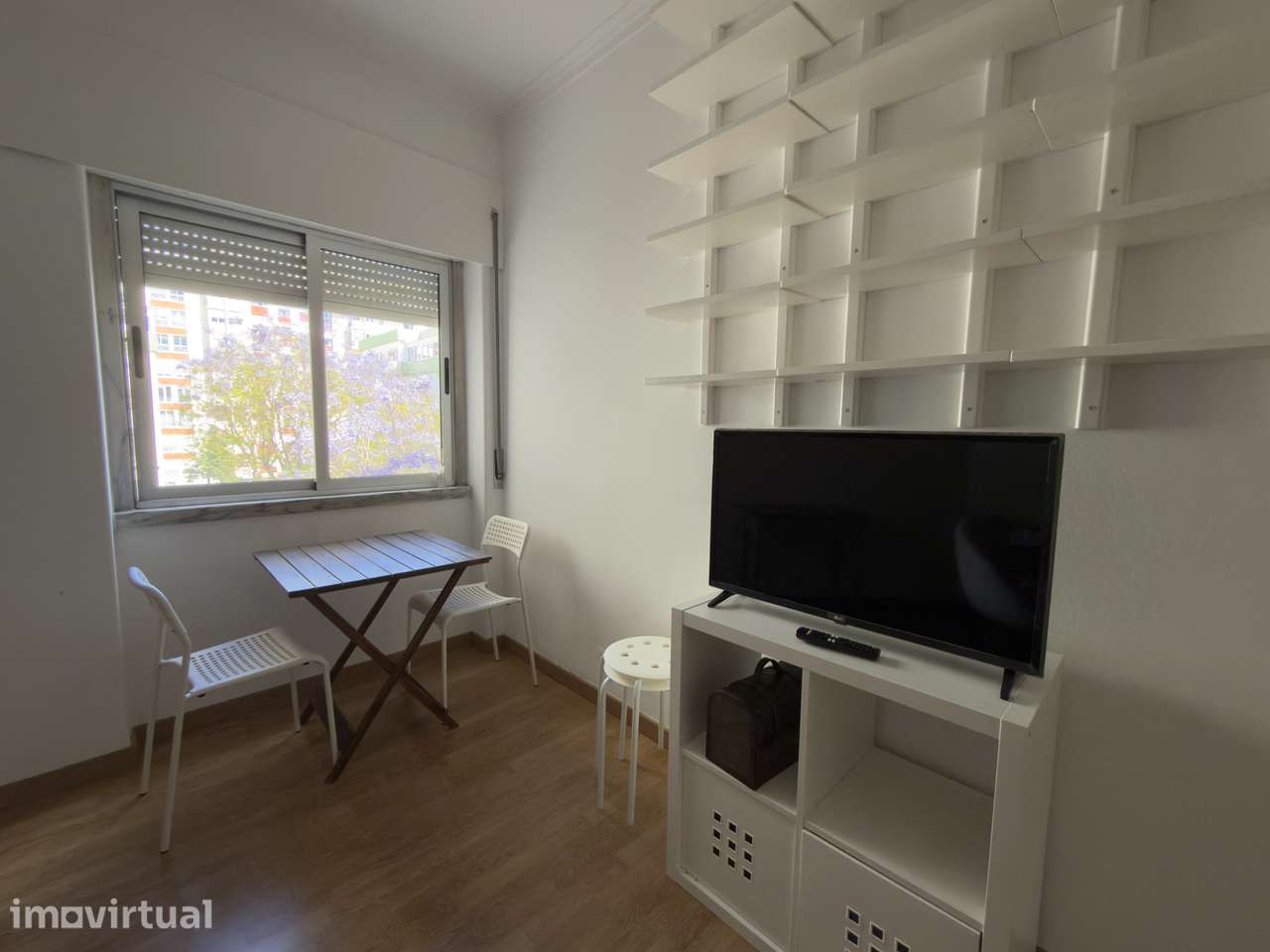 Oeiras , Apartamento T1 mobilado e com cozinha equipada - Grande imagem: 2/7