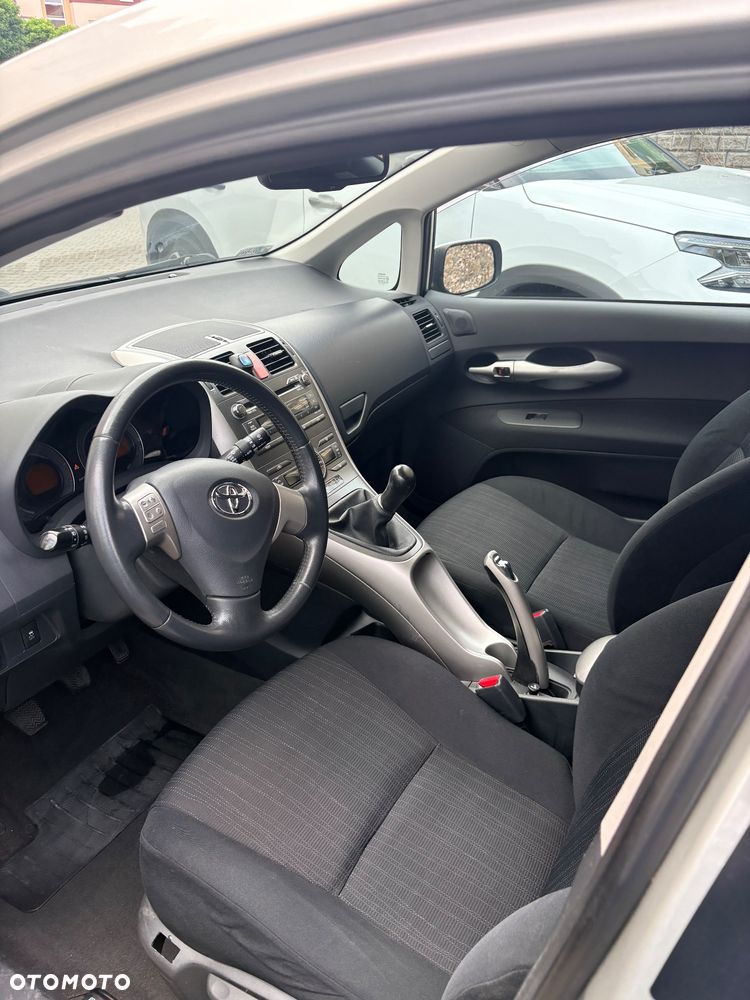 Toyota Auris 1.4 VVT-i Luna - 7