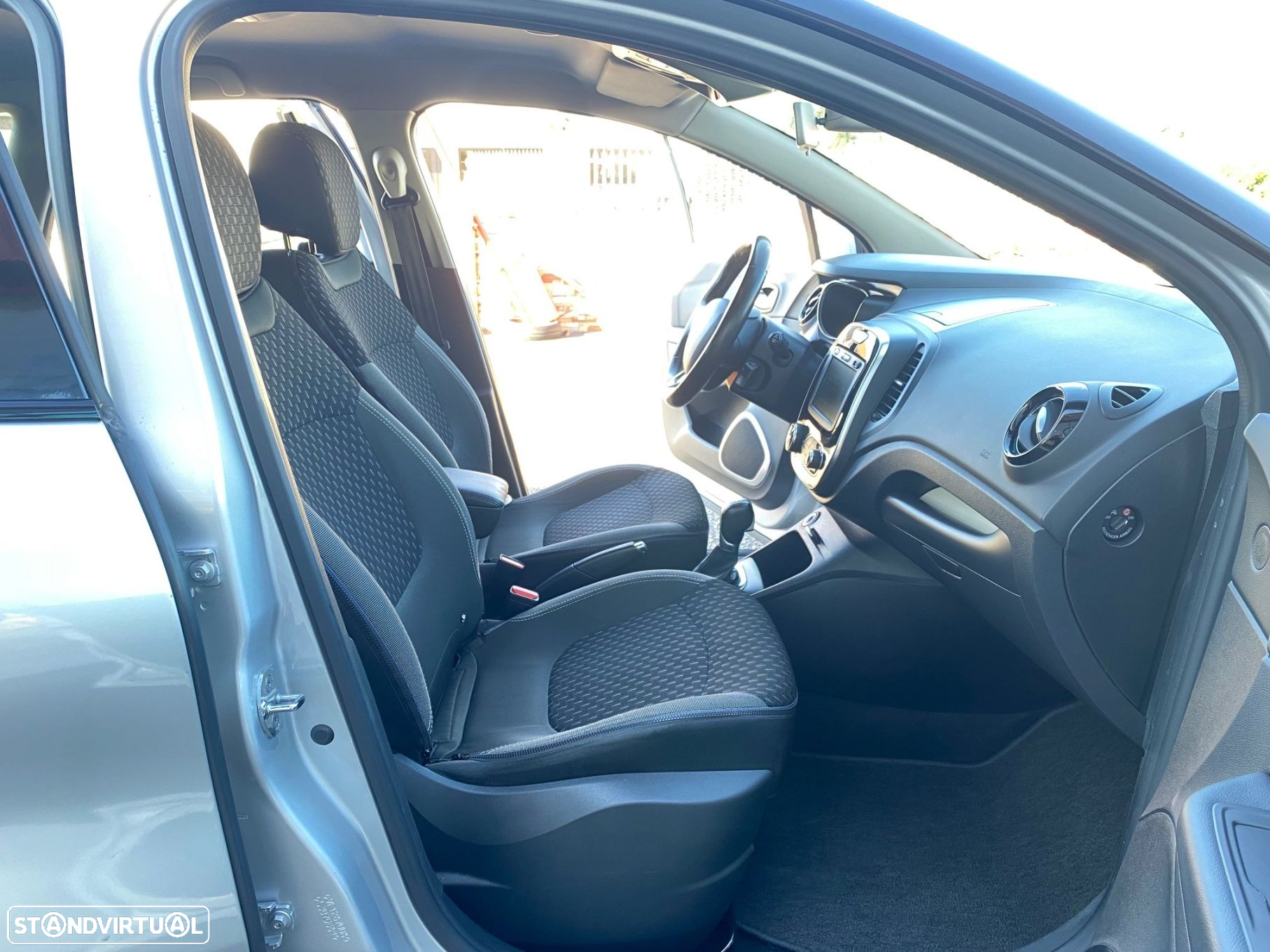 Renault Captur - 9