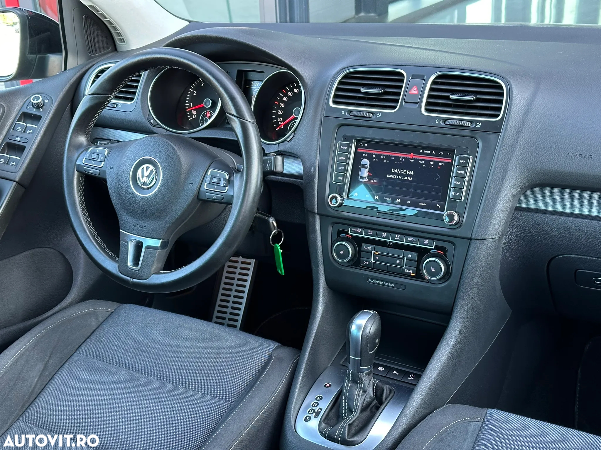 Volkswagen Golf 1.2 TSI DSG Style - 25