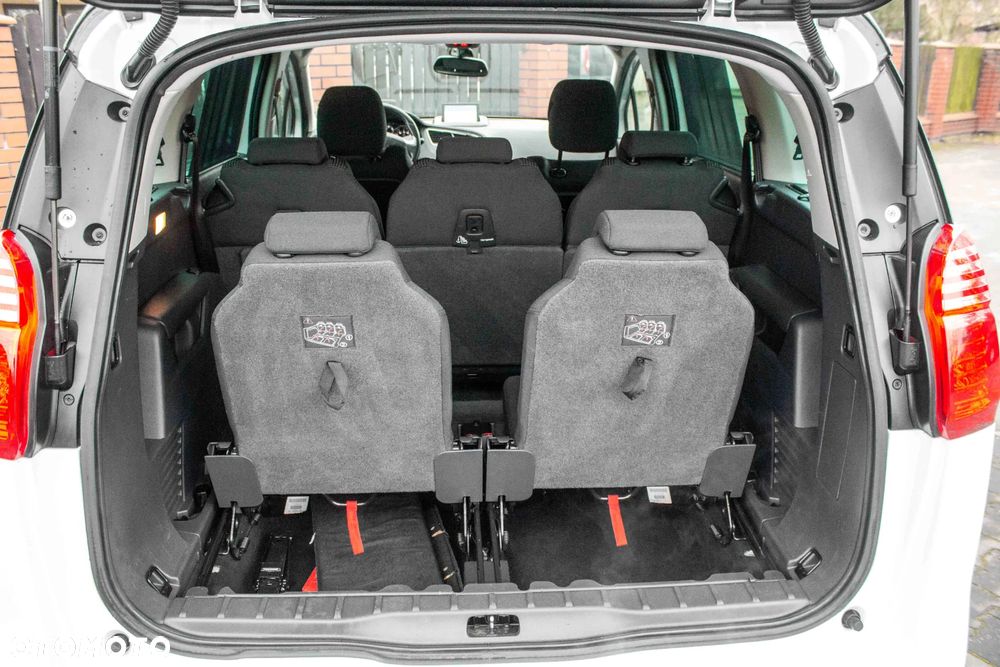 Peugeot 5008 1.6 HDi Access 7os - 23