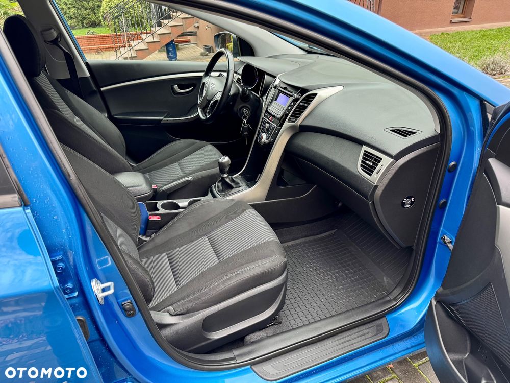 Hyundai i30 1.6 CRDi BlueDrive Comfort - 16