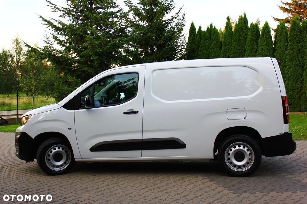 Peugeot PARTNER 1.5HDI 130KM AUTOMAT 8 BIEGÓW LONG DŁUGI 3 OSOBOWY PERFEKT AUTO NAVIGACJA KAMERY,ASYSTENTY,VF23% - 8