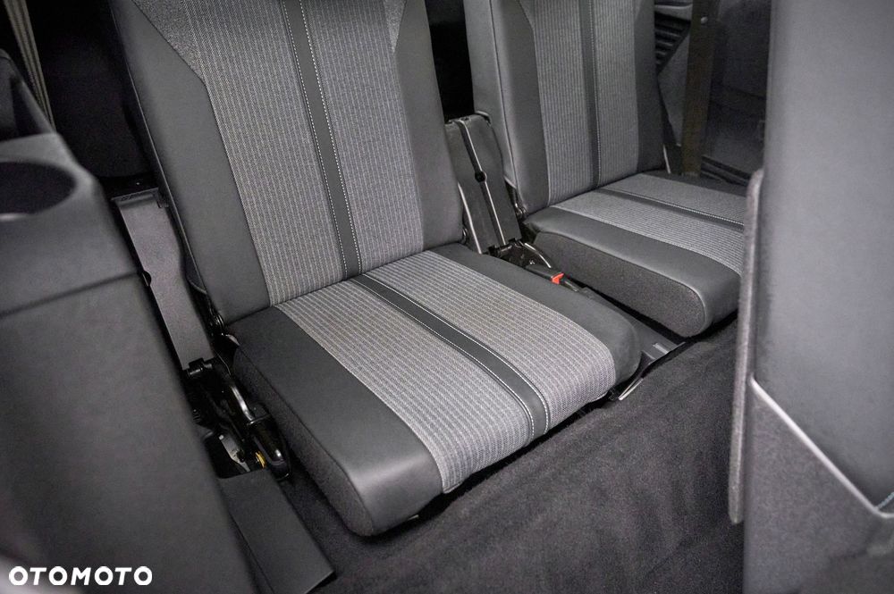 Peugeot 5008 BlueHDi 130 EAT8 Allure Pack - 29