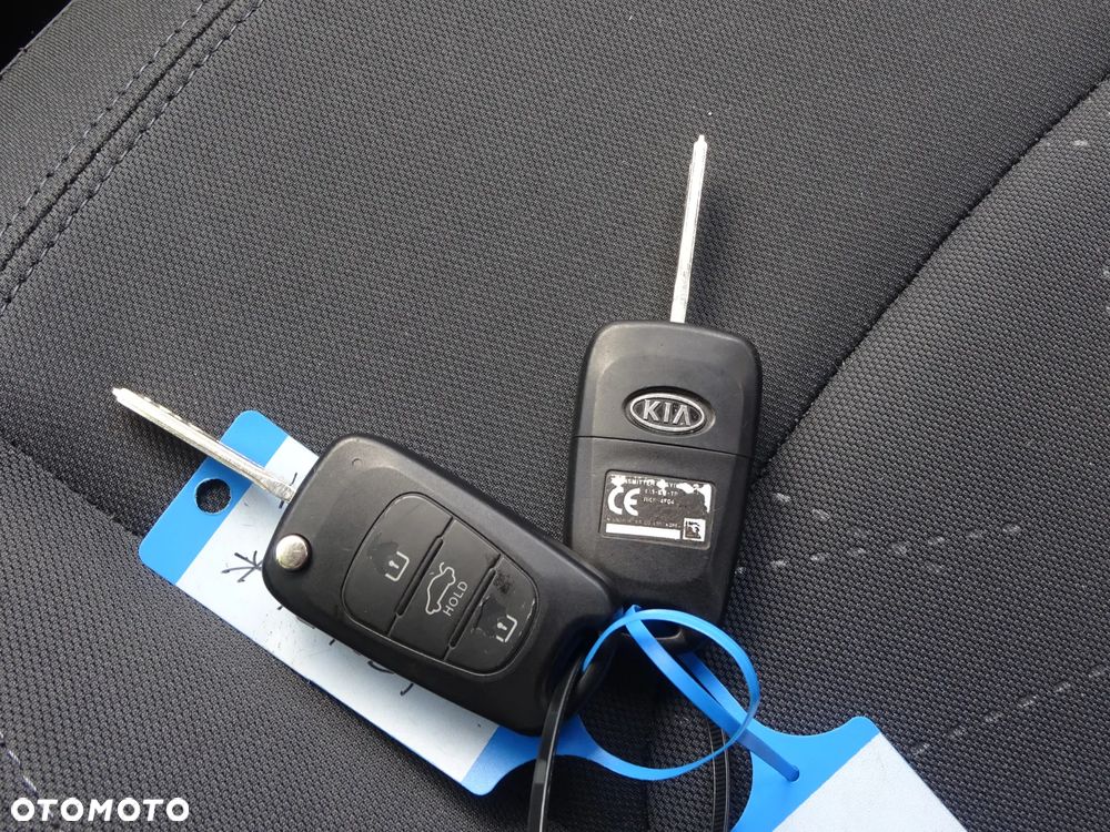 Kia Rio 1.1 crdi L - 39