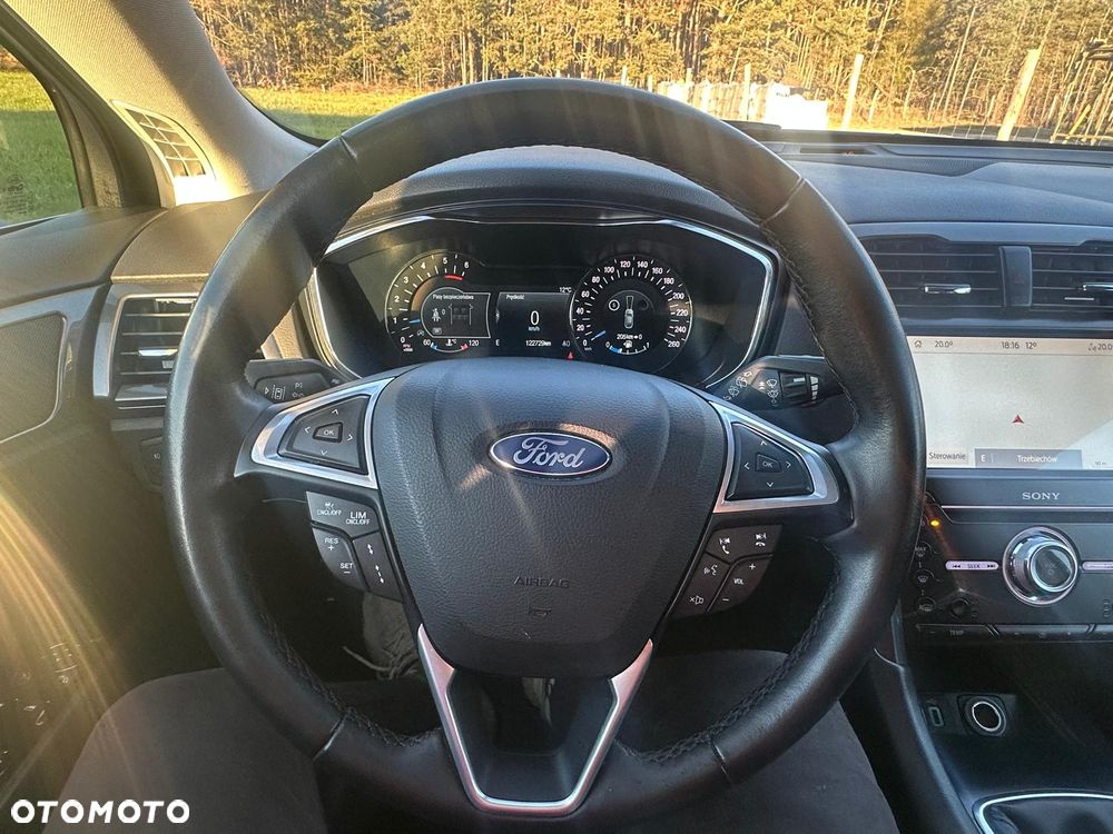Ford Mondeo 2.0 EcoBlue Titanium - 12