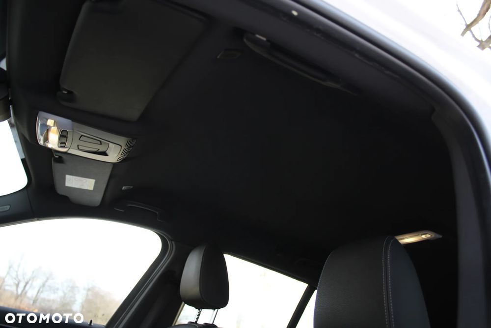 BMW X1 xDrive20d M Sport - 28