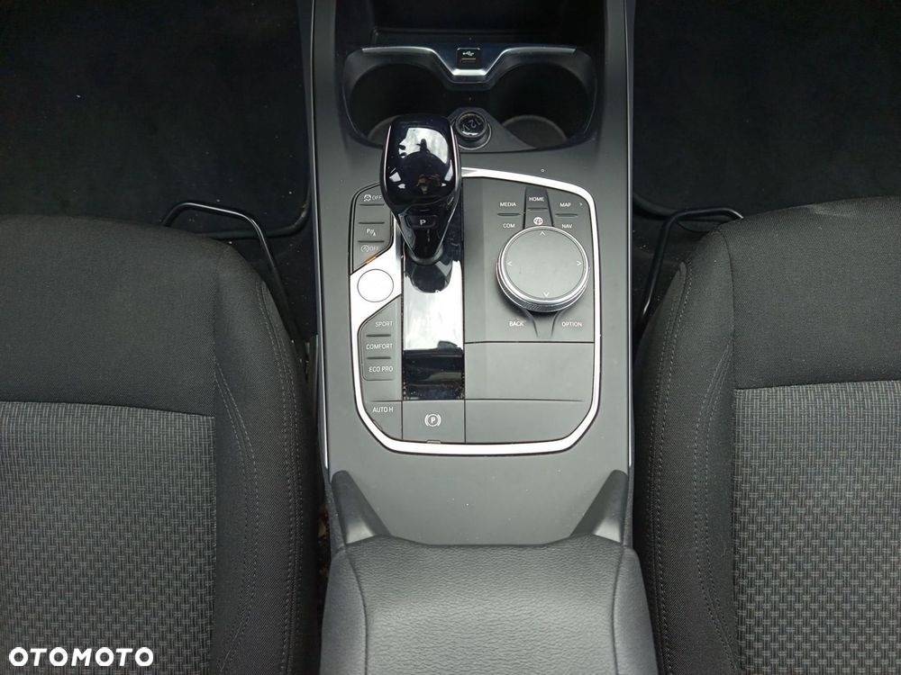 BMW Seria 1 - 18