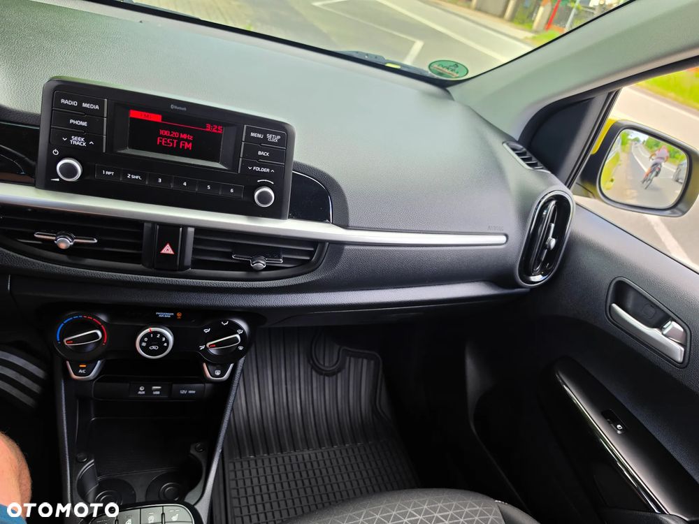 Kia Picanto 1.0 Dream-Team Edition - 36