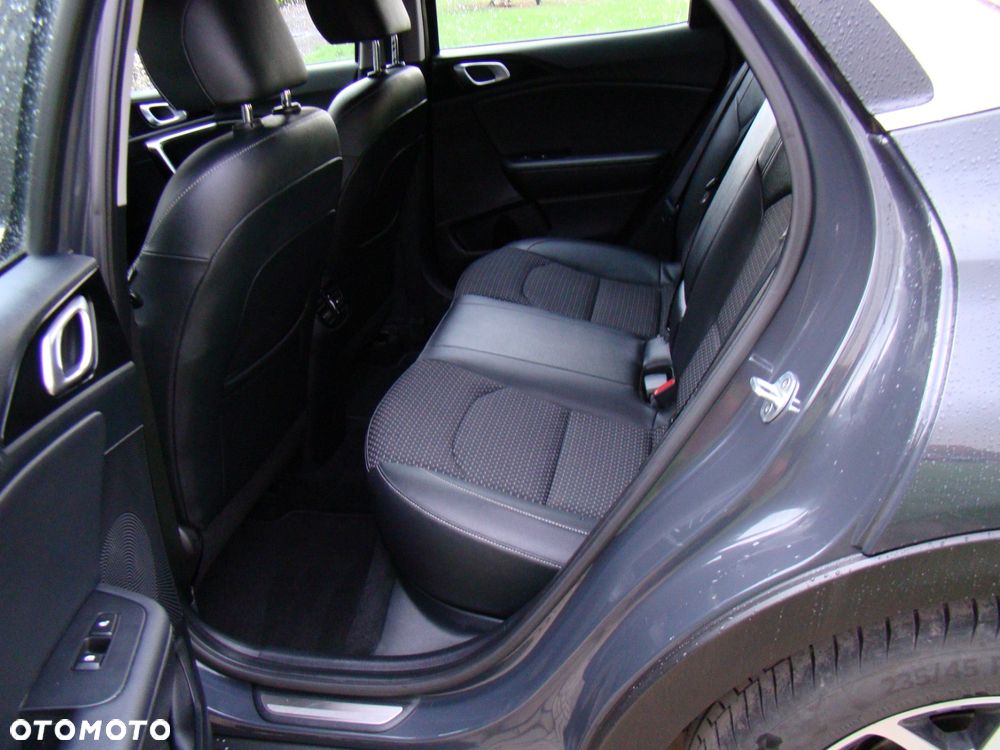 Kia XCeed 1.5 T-GDI OPF DCT7 JBL Sound Edition - 28