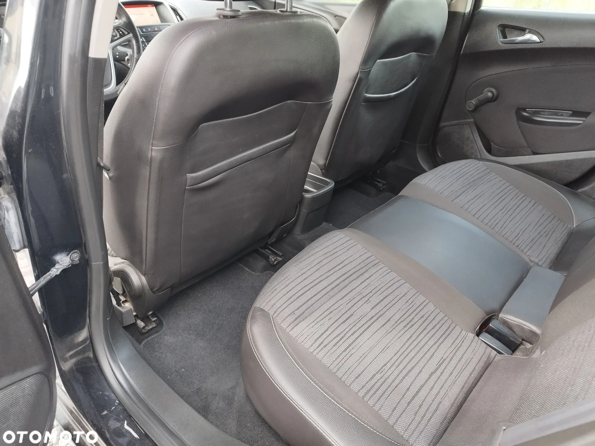 Opel Astra 1.4 EcoFLEX Design Edition - 10