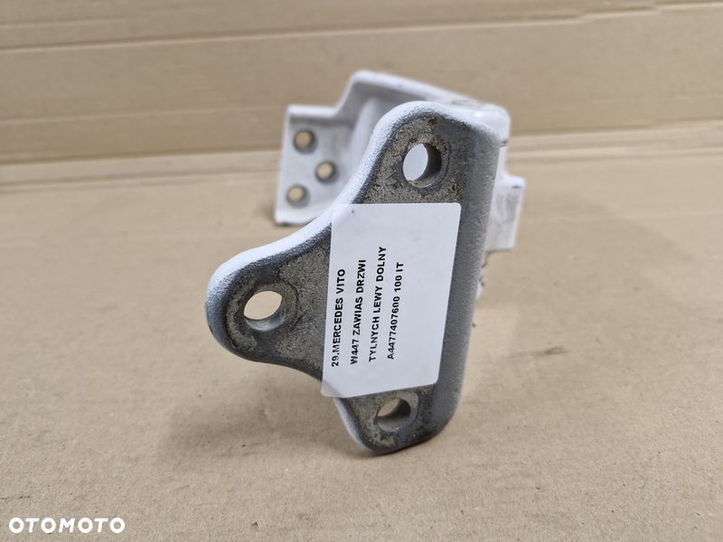 mercedes benz vito w447 zawias drzwi lewy tył dolny a4477407600 - 6
